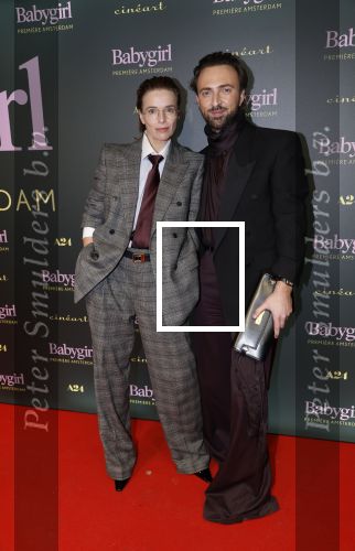 Amsterdam 25 november 2024
Premiere Babygirl in Tuschinski . Halina Reijn is de producente. Thekla Reuten kwam met Tommy Driessen
