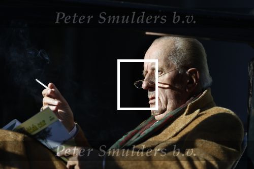 Amsterdam 3 november 2024
Theo Hiddema in het zonnetje voor zijn huis genietend van het najaarszonnetje.