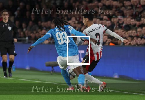Eindhoven, 21 Oktober 2025
CL Wedstrijd PSV-Napolie, eindstand 6-2
Anass Salah-Eddine in duel met Frank Anguissa