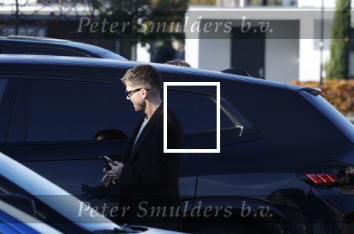 Wilnis 9 november 2025
Andre Hazes en zijn vriendin Noa Braaf vertrekken vanaf hun huis .