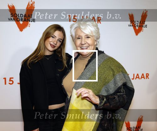 Leiden 30 oktober 2025
15 jaar de musical soldaat v Oranje . Annewil Blankers met kleindochter