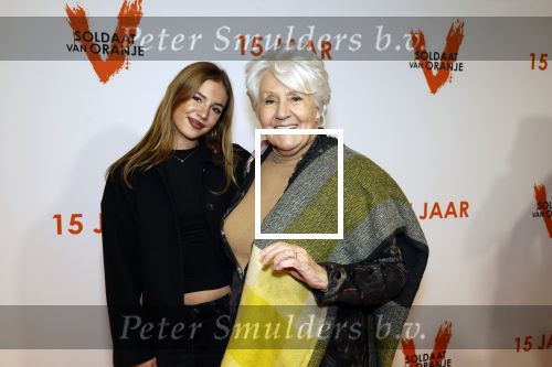 Leiden 30 oktober 2025
15 jaar de musical soldaat v Oranje . Annewil Blankers met kleindochter