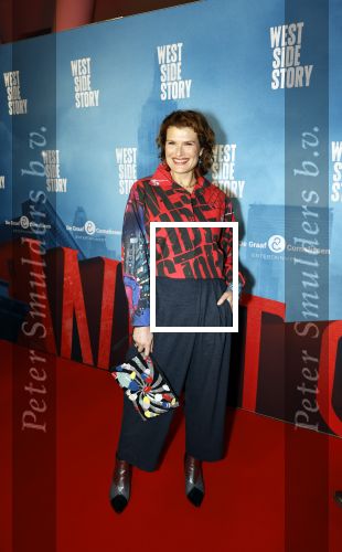 Rotterdam 23 november 2025
Premiere West side story in het nieuwe luxor. Anouk v Nes kwam met haar partner