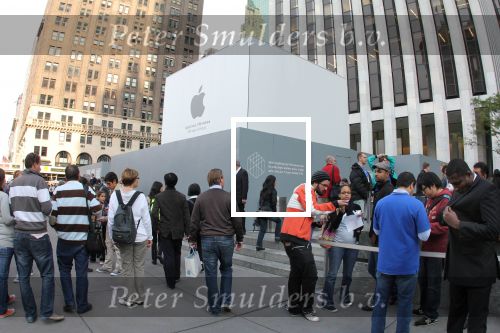 New York, 24 Oktober 2011
Apple Store New York under construction