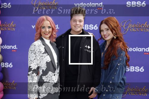 Blaricum 17 oktober 2025
Perspresentatie eerste aflevering Gooische vrouwen met oa aanwezig Linda de Mol Susan Visser Liews Visschedijk Teunie de Brouwer Tommy v Lent Robert de Hoog en Eefje Kuijtzer . Aron Korff