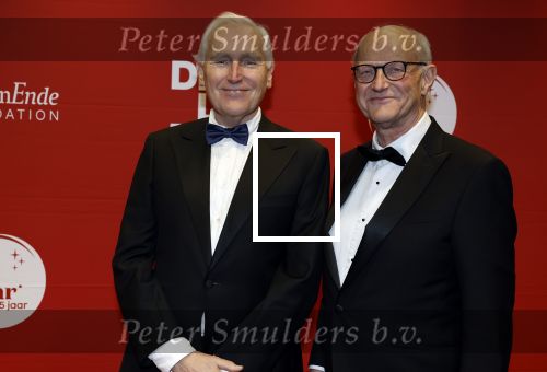 Amsterdam 30 november 2025
80 jaar het DeLaMar theater . Arthur Japin poseert met partner Lex Jansen