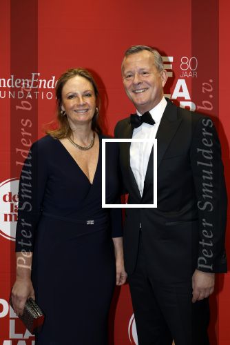 Amsterdam 30 november 2025
80 jaar het DeLaMar theater . Arthur van Dijk poseert met zijn vrouw