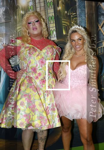 Amsterdam 18 november 2025
Premiere Wicked in het deLaMar theater . Ashley de Graaf