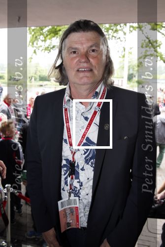 Amsterdam 3 juli 2013
Sjaak Swart 75 jaar . Hij viert dat met een wedstrijd met oud ajax spelers in het Olympisch stadion. Barry Hulshof met vrouw en Frank Rijkaard
Peter Smulders bv