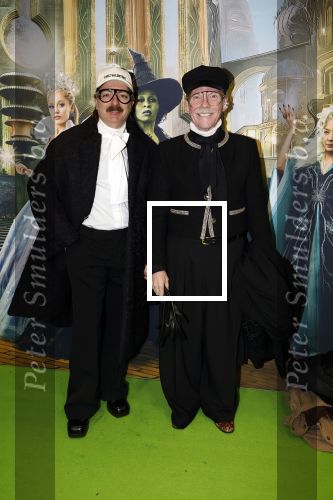 Amsterdam 18 november 2025
Premiere Wicked in het deLaMar theater . Bastiaan v Schaik met partner