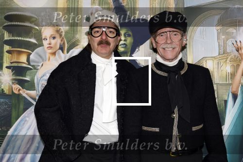 Amsterdam 18 november 2025
Premiere Wicked in het deLaMar theater . Bastiaan v Schaik met partner