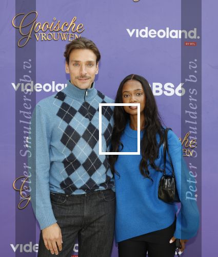 Blaricum 17 oktober 2025
Perspresentatie eerste aflevering Gooische vrouwen met oa aanwezig Linda de Mol Susan Visser Liews Visschedijk Teunie de Brouwer Tommy v Lent Robert de Hoog en Eefje Kuijtzer . Bela Becht en Naiza