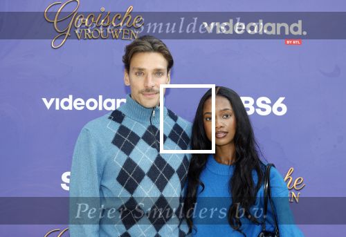 Blaricum 17 oktober 2025
Perspresentatie eerste aflevering Gooische vrouwen met oa aanwezig Linda de Mol Susan Visser Liews Visschedijk Teunie de Brouwer Tommy v Lent Robert de Hoog en Eefje Kuijtzer . Bela Becht en Naiza