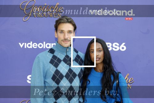 Blaricum 17 oktober 2025
Perspresentatie eerste aflevering Gooische vrouwen met oa aanwezig Linda de Mol Susan Visser Liews Visschedijk Teunie de Brouwer Tommy v Lent Robert de Hoog en Eefje Kuijtzer . Bela Becht en Naiza