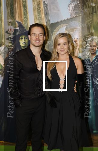Amsterdam 18 november 2025
Premiere Wicked in het deLaMar theater . carola Kirschbaum met partner Koen Weiland