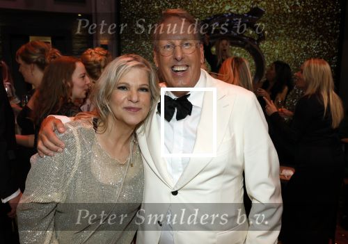 Hilversum 16 oktober 2025
Vandaag inside wint de televizierring 2025 . Ze hadden een extra lange uitzending en waren dus niet aanwezig . Helene Hendriks Merel Ek Noa Vahle brachten vanuit amsterdam de ring Naar Wilfred Genee Rene v d Gijp en Johan Derksen op het mediapark. Chris Woerts en Tina Nijkamp