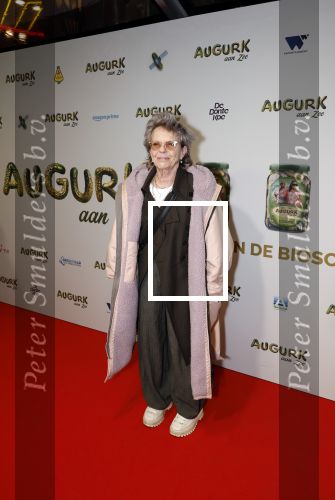 Amsterdam 4 november 2025
Premiere Augurk aan zee in Tuschinski met de cast die bestaat uit oa Monic Hendrickx Martin v Waardenberg Olga Zuiderhoek Jelka v Houten Frank Lammers Peter v d Begin en Tibor Lukacs. Robert v Hemert heeft de titelsong geschreven . Connie Palmen