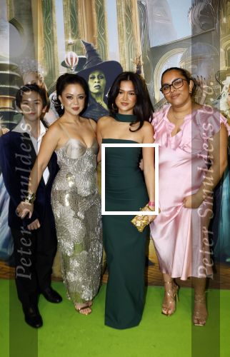 Amsterdam 18 november 2025
Premiere Wicked in het deLaMar theater . Cystine Carreon kwam met haar kinderen