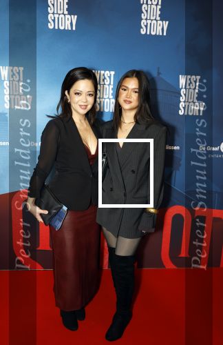 Rotterdam 23 november 2025
Premiere West side story in het nieuwe luxor. Cystine Carreon met dochter