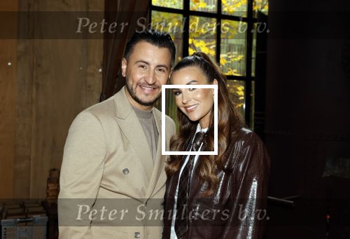 Naarden 3 november 2025
Presentatie nieuwe serie de Frogers met aanwezig Rene Froger Natasja Froger Danny Froger Ann Dominique Wilten Natascha Froger Matthijs Timmermans Charlie Didier Froger Sammy Verheij Maxim Froger en Ruby Celine met hun zoontje.