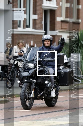 Amsterdam 16 oktober 2025
Dave Roelvink op zijn BMW Motor in Amsterdam zuid.