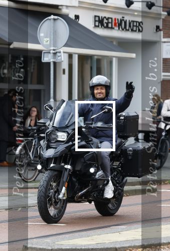Amsterdam 16 oktober 2025
Dave Roelvink op zijn BMW Motor in Amsterdam zuid.