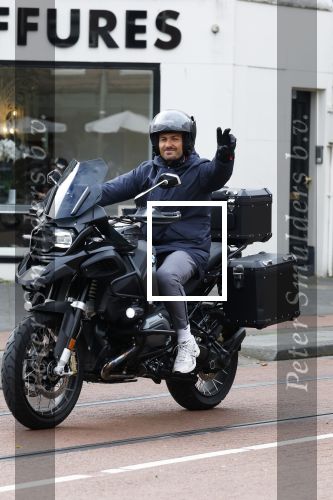 Amsterdam 16 oktober 2025
Dave Roelvink op zijn BMW Motor in Amsterdam zuid.