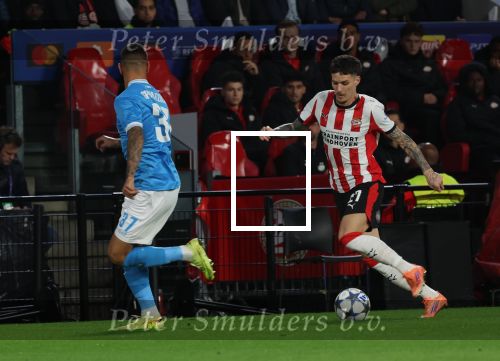 Eindhoven, 21 Oktober 2025
CL Wedstrijd PSV-Napolie, eindstand 6-2
Dennis Man met Leonardo Spinazzola