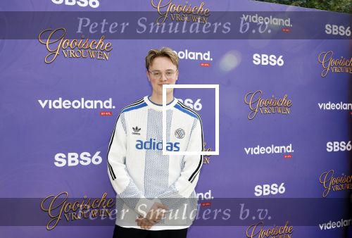 Blaricum 17 oktober 2025
Perspresentatie eerste aflevering Gooische vrouwen met oa aanwezig Linda de Mol Susan Visser Liews Visschedijk Teunie de Brouwer Tommy v Lent Robert de Hoog en Eefje Kuijtzer . Duncan Tromp