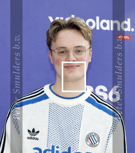 Blaricum 17 oktober 2025
Perspresentatie eerste aflevering Gooische vrouwen met oa aanwezig Linda de Mol Susan Visser Liews Visschedijk Teunie de Brouwer Tommy v Lent Robert de Hoog en Eefje Kuijtzer . Duncan Tromp