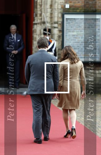 Den Haag 20 november 2025
 Prinses Amalia en haar vader Koning Willem Alexander bij de Grote Kerk, na de Bijzondere Verenigde Vergadering van de Eerste en Tweede Kamer, ter gelegenheid van de tachtigste verjaardag dat het parlement na de Tweede Wereldoorlog voor het eerst weer in gezamenlijkheid bijeenkwam. Eerste Kamervoorzitter Mei Li Vos Tweede Kamervoorzitter Thom van Campenvingen ze op .