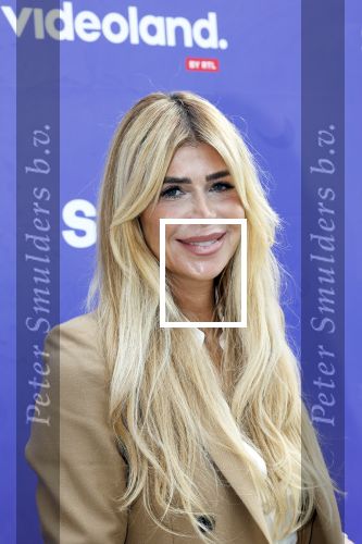 Blaricum 17 oktober 2025
Perspresentatie eerste aflevering Gooische vrouwen met oa aanwezig Linda de Mol Susan Visser Liews Visschedijk Teunie de Brouwer Tommy v Lent Robert de Hoog en Eefje Kuijtzer . Estelle Cruijff