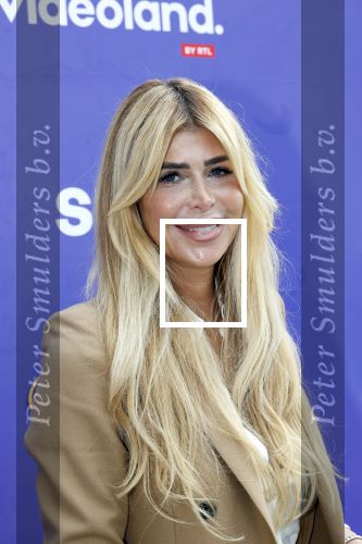 Blaricum 17 oktober 2025
Perspresentatie eerste aflevering Gooische vrouwen met oa aanwezig Linda de Mol Susan Visser Liews Visschedijk Teunie de Brouwer Tommy v Lent Robert de Hoog en Eefje Kuijtzer . Estelle Cruijff