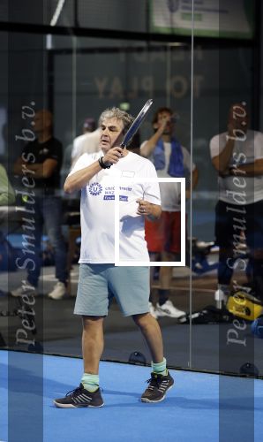 Utrecht 6 november 2025
Padel tournooi voor het UMC ziekenhuis bij Hal 22. Frank Lammers