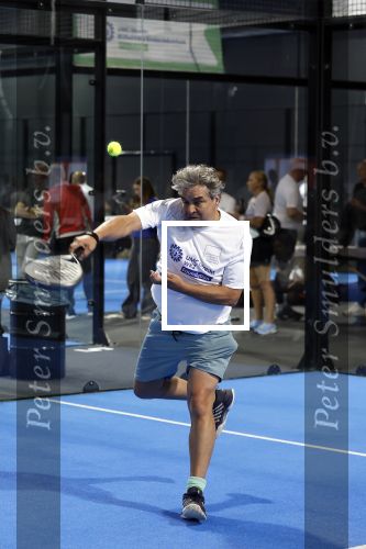 Utrecht 6 november 2025
Padel tournooi voor het UMC ziekenhuis bij Hal 22. Frank Lammers