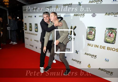 Amsterdam 4 november 2025
Premiere Augurk aan zee in Tuschinski met de cast die bestaat uit oa Monic Hendrickx Martin v Waardenberg Olga Zuiderhoek Jelka v Houten Frank Lammers Peter v d Begin en Tibor Lukacs. Robert v Hemert heeft de titelsong geschreven . Frank lammers en Kees Boot
