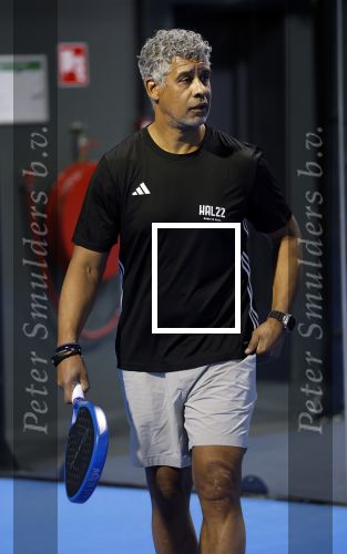 Utrecht 6 november 2025
Padel tournooi voor het UMC ziekenhuis bij Hal 22. Frank Rijkaard