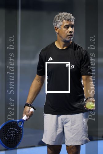 Utrecht 6 november 2025
Padel tournooi voor het UMC ziekenhuis bij Hal 22. Frank Rijkaard