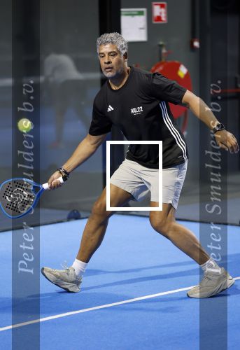 Utrecht 6 november 2025
Padel tournooi voor het UMC ziekenhuis bij Hal 22. Frank Rijkaard