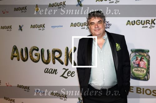 Amsterdam 4 november 2025
Premiere Augurk aan zee in Tuschinski met de cast die bestaat uit oa Monic Hendrickx Martin v Waardenberg Olga Zuiderhoek Jelka v Houten Frank Lammers Peter v d Begin en Tibor Lukacs. Robert v Hemert heeft de titelsong geschreven . Frank lammers