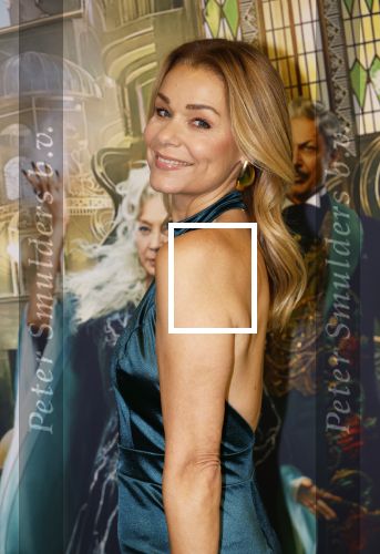 Amsterdam 18 november 2025
Premiere Wicked in het deLaMar theater . Froukje de Both kwam met haar dochter