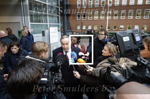 Utrecht 28 oktober 2025
Rechtszaak Marco Borsato in rechtbank van Utrecht . Marco wordt bijgestaan door advocaten Geert Jan Knoops  en Carry Knoops