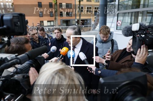 Utrecht 30 oktober 2025
Tweede dag van de rechtszaak tegen Marco Borsato in de rechtbank van Utrecht . Er was ongelofelijk veel pers aanwezig . Marco werd bijgestaan door de advocaten Geert Jan Knoops en Carry Knoops .