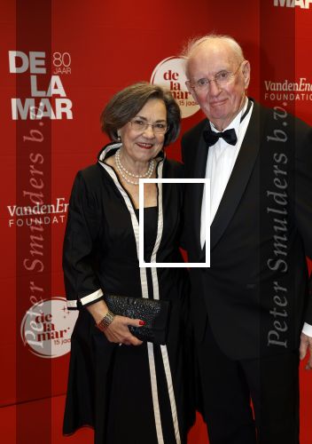 Amsterdam 30 november 2025
80 jaar het DeLaMar theater . Gerdi Verbeet poseert met partner Wim Meijer
