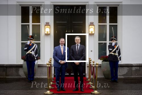 Den Haag 19 november 2025
Guillaume van Luxemburg en zijn vrouw Stephanie bezoeken koning Willem Alexander en Koningin Maxima op paleis Noordeinde . Dick Schoof