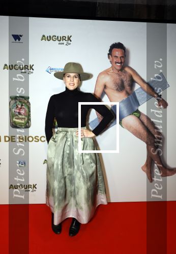 Amsterdam 4 november 2025
Premiere Augurk aan zee in Tuschinski met de cast die bestaat uit oa Monic Hendrickx Martin v Waardenberg Olga Zuiderhoek Jelka v Houten Frank Lammers Peter v d Begin en Tibor Lukacs. Robert v Hemert heeft de titelsong geschreven . Hadewych Minis