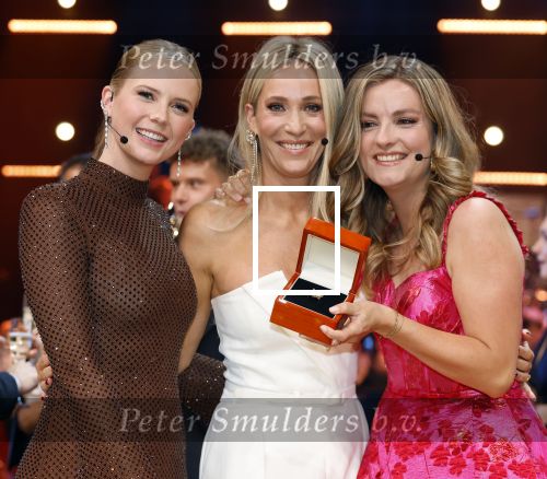 Amsterdam 16 oktober 2025
Uitreiking televizierring 2025 in Carre 
Helene Hendriks Noa Vahle  en Merel Ek