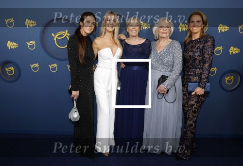 Amsterdam 16 oktober 2025
Uitreiking televizierring 2025 in Carre 
Helene Hendriks met familie
