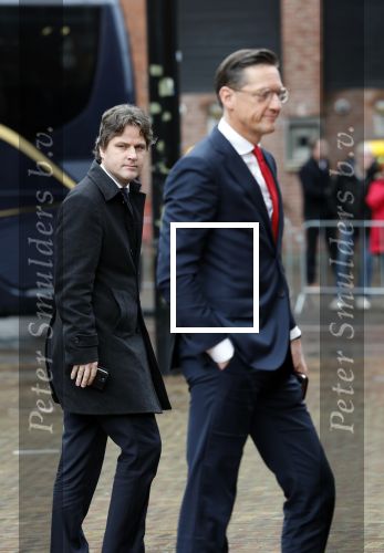 Den Haag 20 november 2025
 Prinses Amalia en haar vader Koning Willem Alexander bij de Grote Kerk, na de Bijzondere Verenigde Vergadering van de Eerste en Tweede Kamer, ter gelegenheid van de tachtigste verjaardag dat het parlement na de Tweede Wereldoorlog voor het eerst weer in gezamenlijkheid bijeenkwam. Eerste Kamervoorzitter Mei Li Vos Tweede Kamervoorzitter Thom van Campenvingen ze op . Henri Bontebal