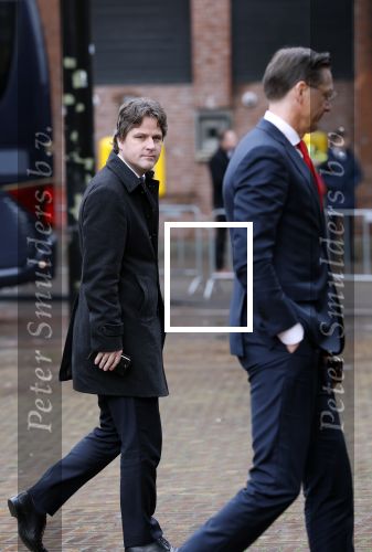 Den Haag 20 november 2025
 Prinses Amalia en haar vader Koning Willem Alexander bij de Grote Kerk, na de Bijzondere Verenigde Vergadering van de Eerste en Tweede Kamer, ter gelegenheid van de tachtigste verjaardag dat het parlement na de Tweede Wereldoorlog voor het eerst weer in gezamenlijkheid bijeenkwam. Eerste Kamervoorzitter Mei Li Vos Tweede Kamervoorzitter Thom van Campenvingen ze op . Henri Bontebal